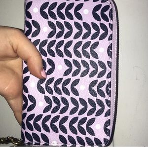 Small colorful wallet purse from Target 👛🌷🛍